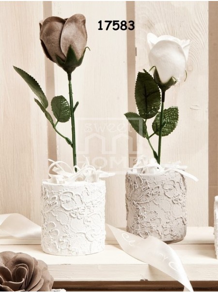 Sapone rosa con base