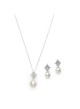 collana e orecchini a goccia