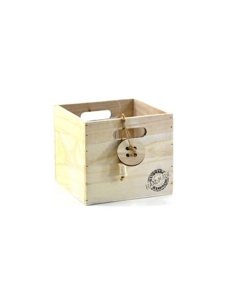 Scatola in legno con bottoni