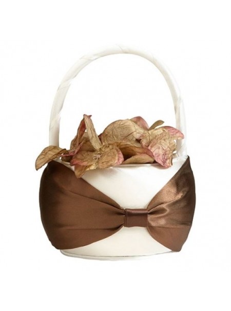 Cesto con fascia marrone
